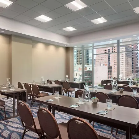 Hilton Garden Inn Chicago Downtown South Loop-3